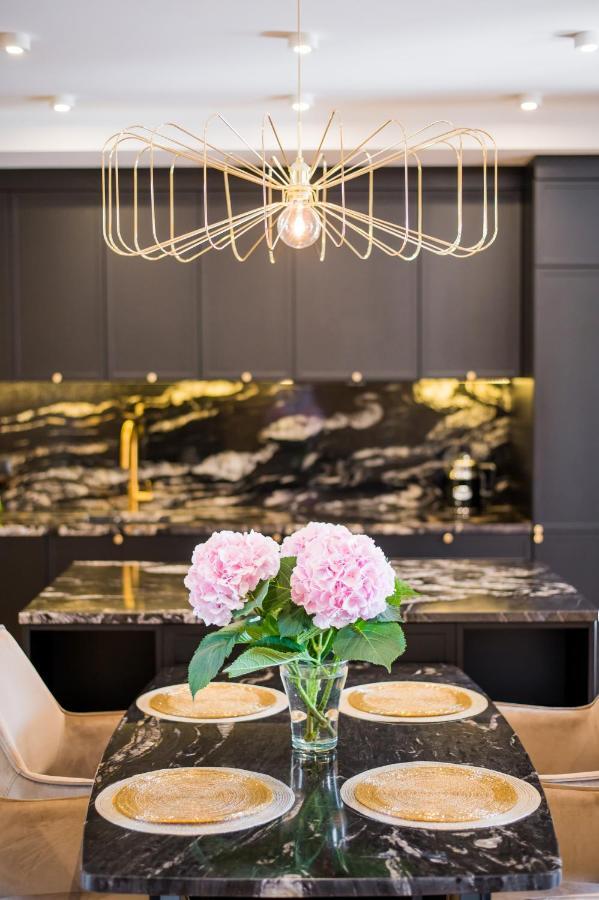 Luksusowy Penthouse Z Jacuzzi I Widokiem Na Morze Apartment กดิเนีย ภายนอก รูปภาพ